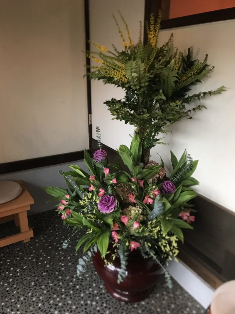 柊南天を使った生け込み