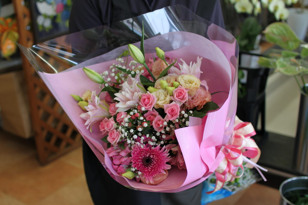 税込5500円の花束